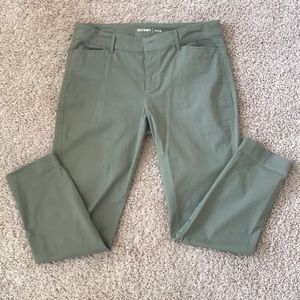 Old Navy Pixie Chino Pants